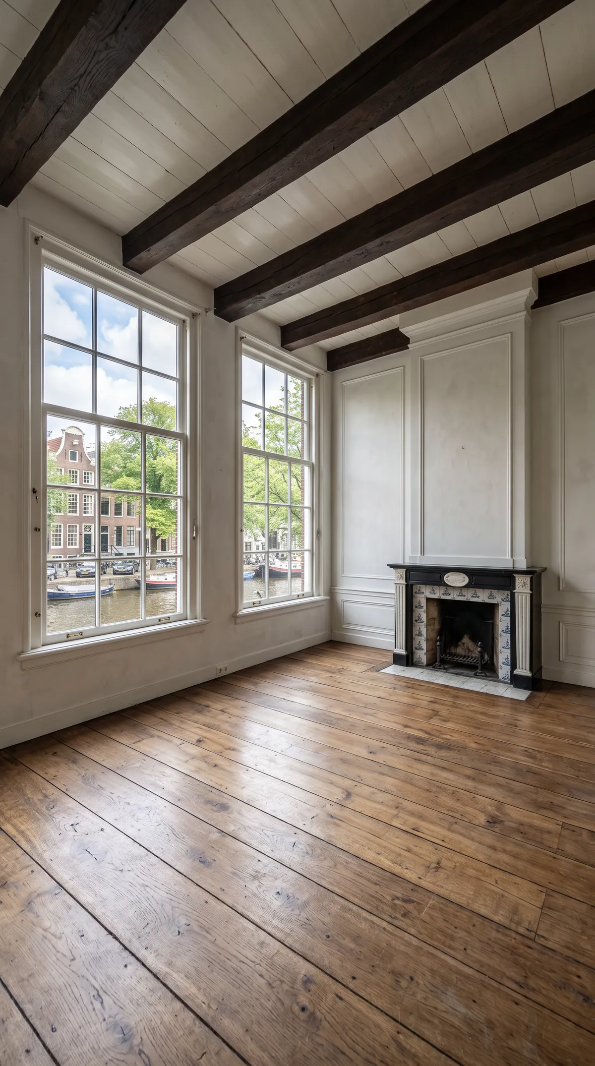 Living room, empty